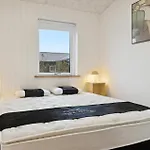 5 Bedroom In *