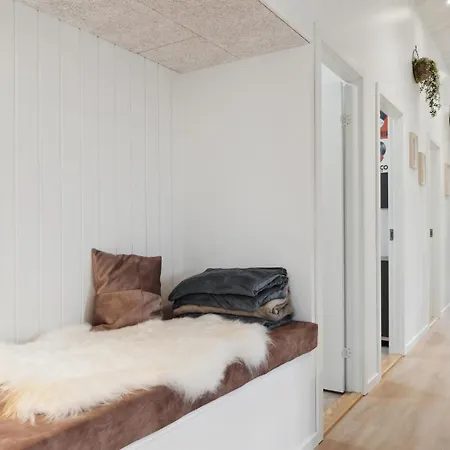 5 Bedroom In Hadsund