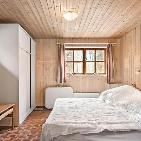 5 Bedroom In *