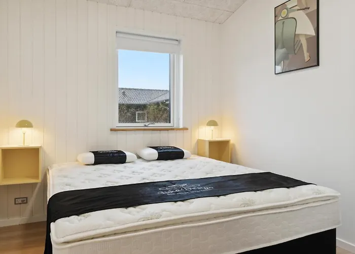 5 Bedroom In *