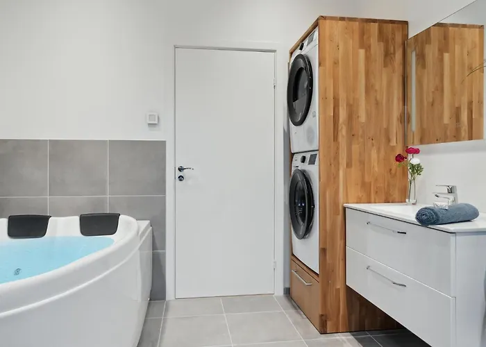 5 Bedroom In * Hadsund